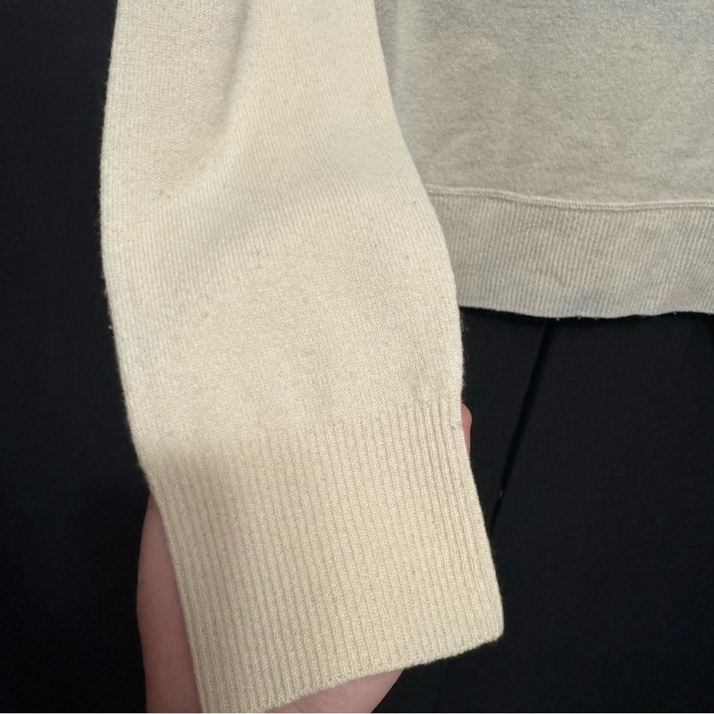 Christopher Fischer cream cashmere long sleeve sweater with “blah blah blah” - Picture 4 of 7